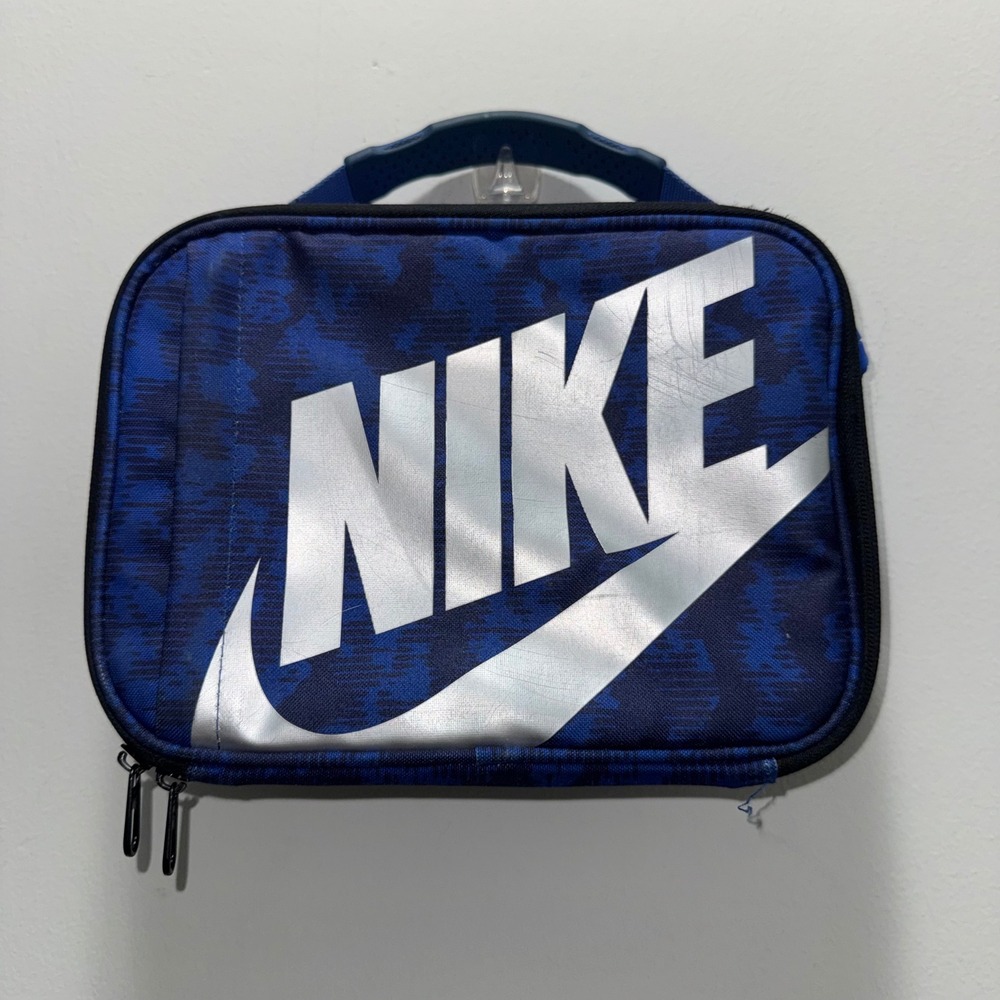 Nike Futura Fuel Pack Hard Shell Insulated Lunch Box Game Royal Silver Camo
